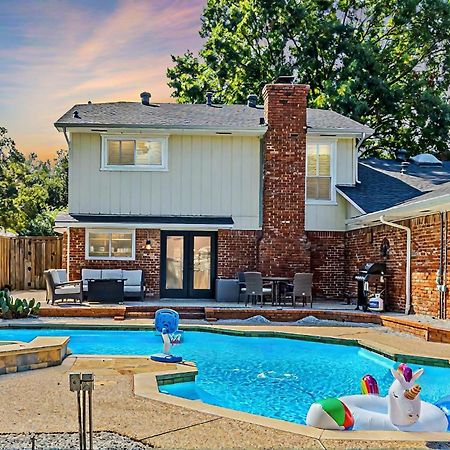 Serenity Dallas Home Bagian luar foto